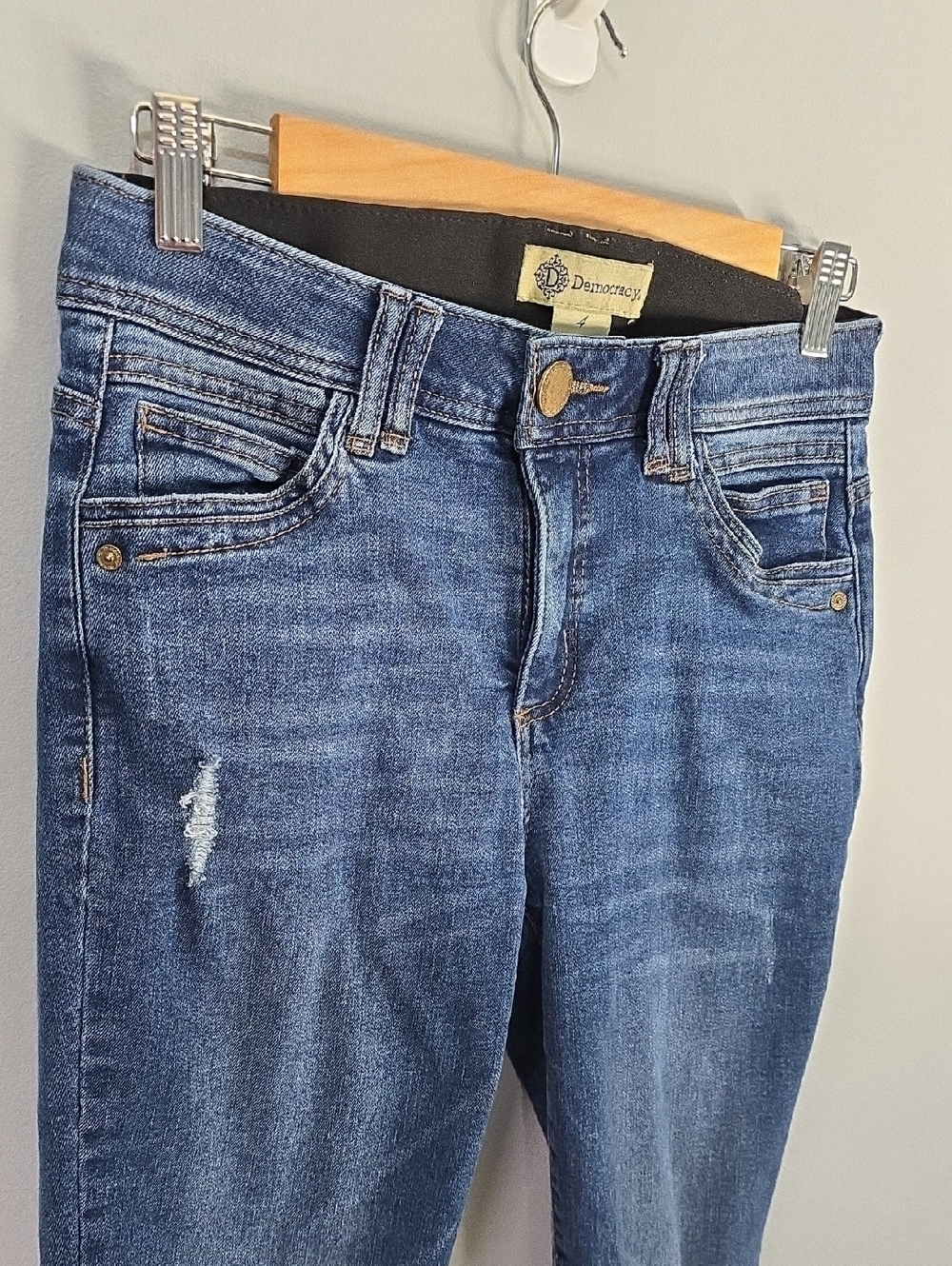 Democracy Jeans Women's Size 4 Blue Distressed Skinny Jeans Raw Cut Frayed Hem - Picture 3 of 16